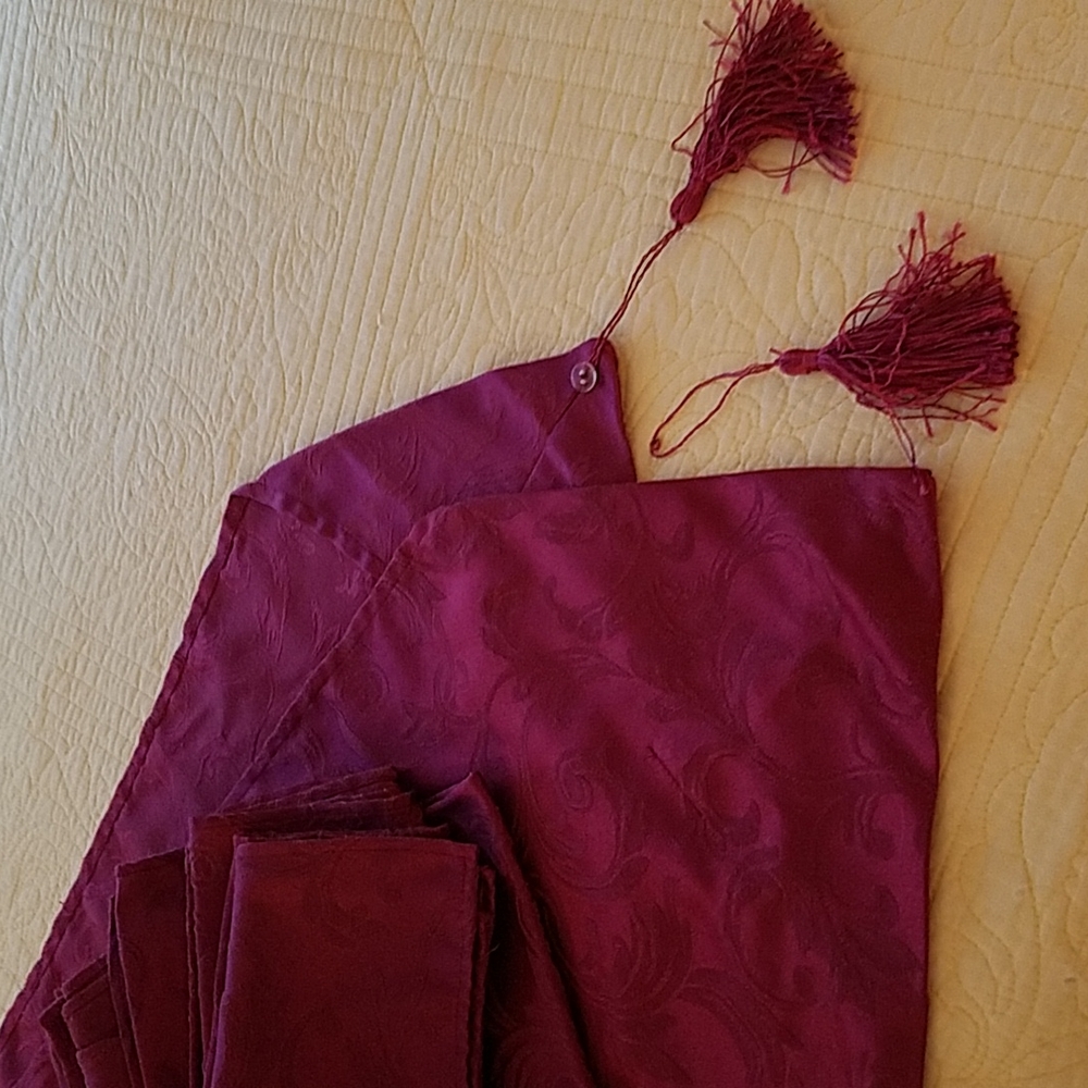 VTG 15 napkins & table runner